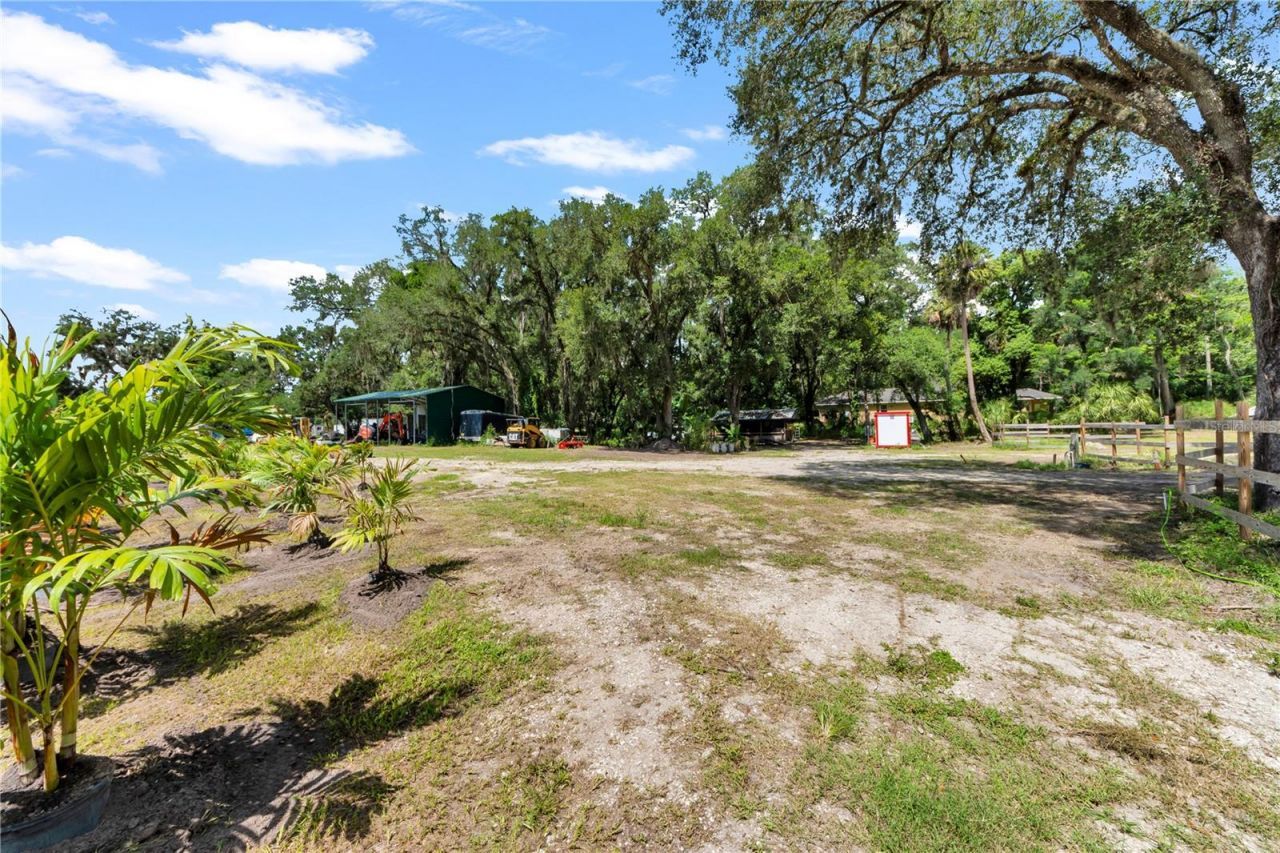 9922 Rockhill Road, Thonotosassa, FL 33592 Photo