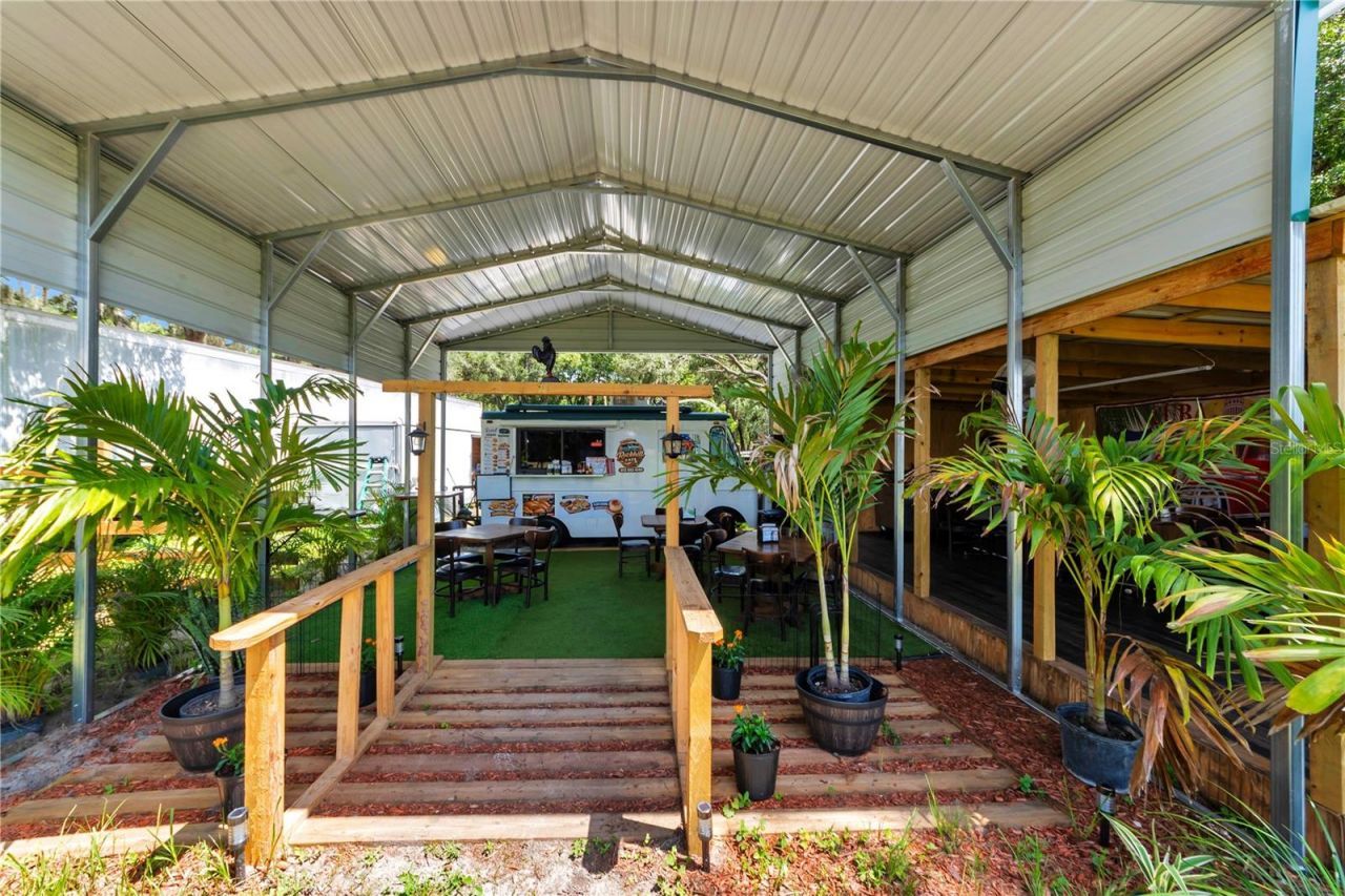 9922 Rockhill Road, Thonotosassa, FL 33592 Photo