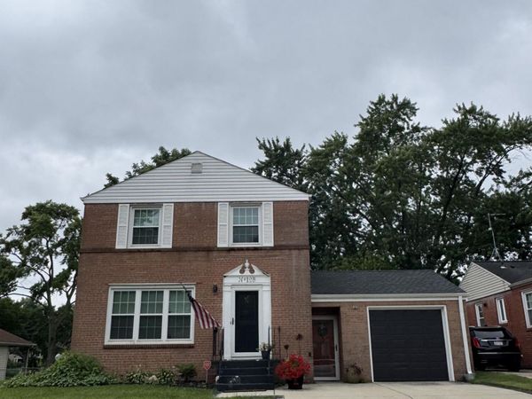 129 Beverly Boulevard , Hobart, IN 46342