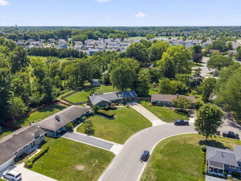 305 Woodsview Drive, Canal Winchester, OH 43110 Photo 57