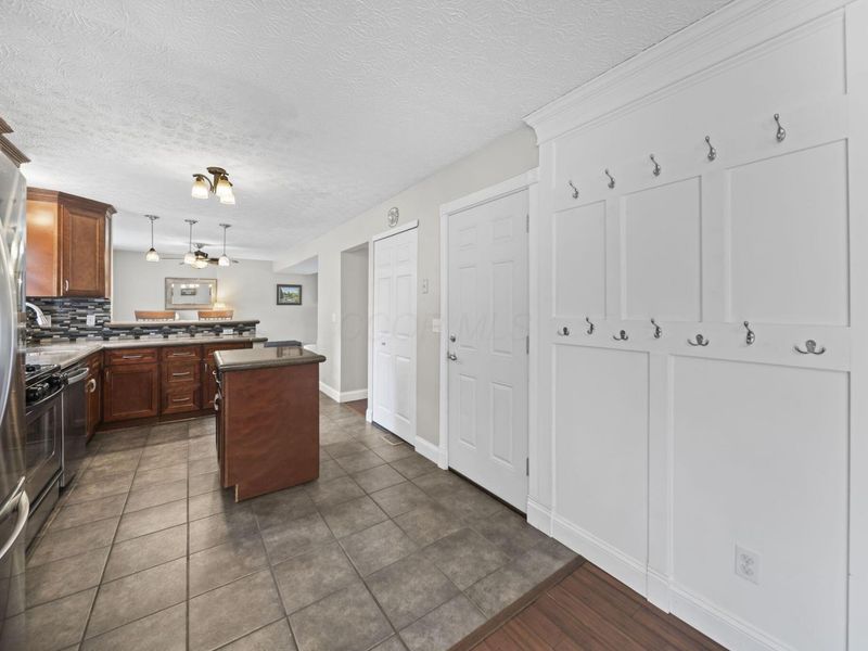 914 Windbourne Street, Columbus, OH 43230 Photo 22