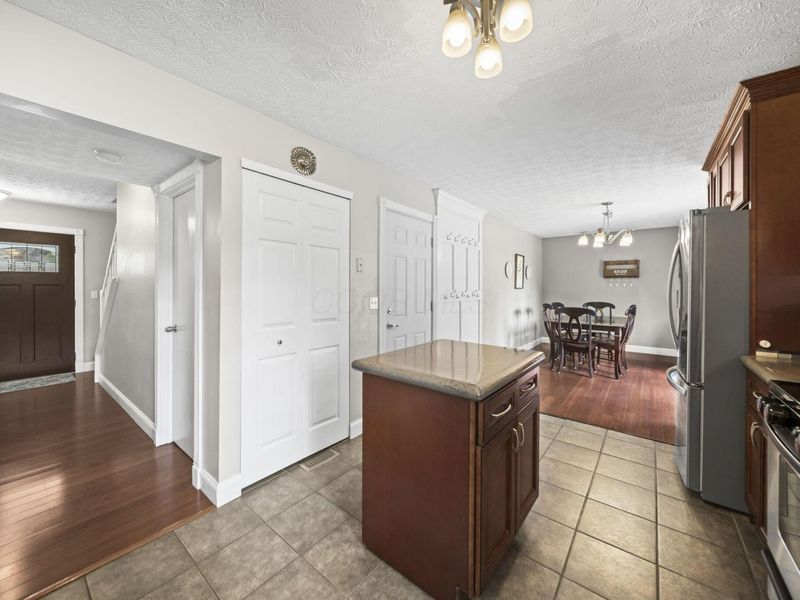 914 Windbourne Street, Columbus, OH 43230 Photo 23