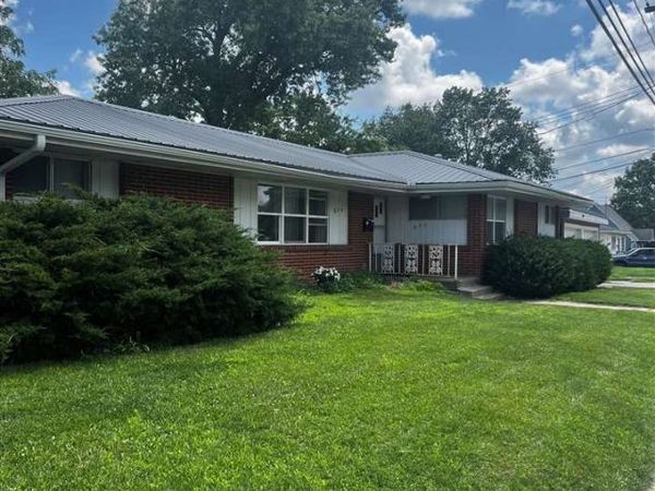 628/630 Sunset St, Iowa City, IA 52246