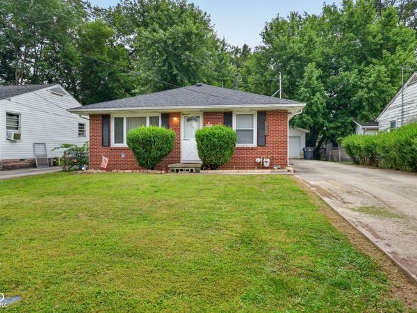 2607 E 8th Street , Anderson, IN 46012