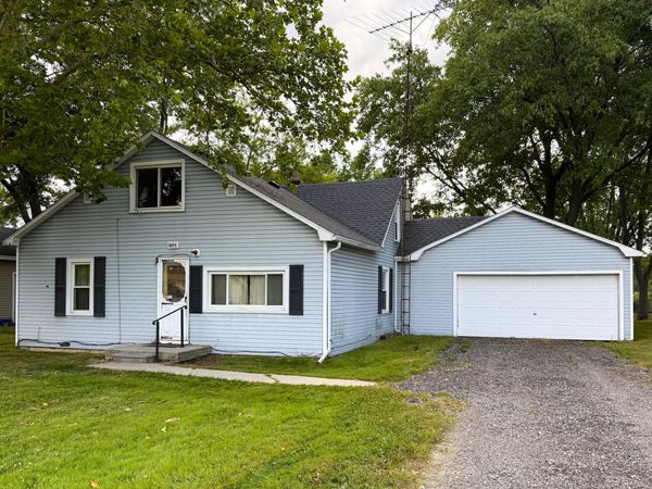 6044 Lincoln Boulevard, Grand Blanc, MI 48439
