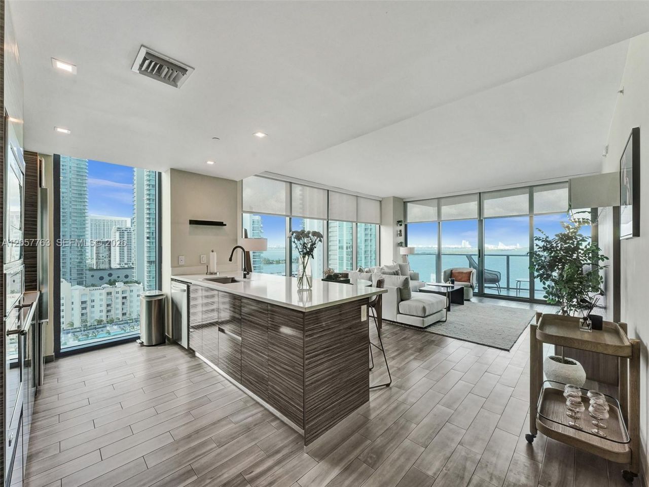 460 NE 28th St , Unit 1701, Miami, FL 33137 Photo
