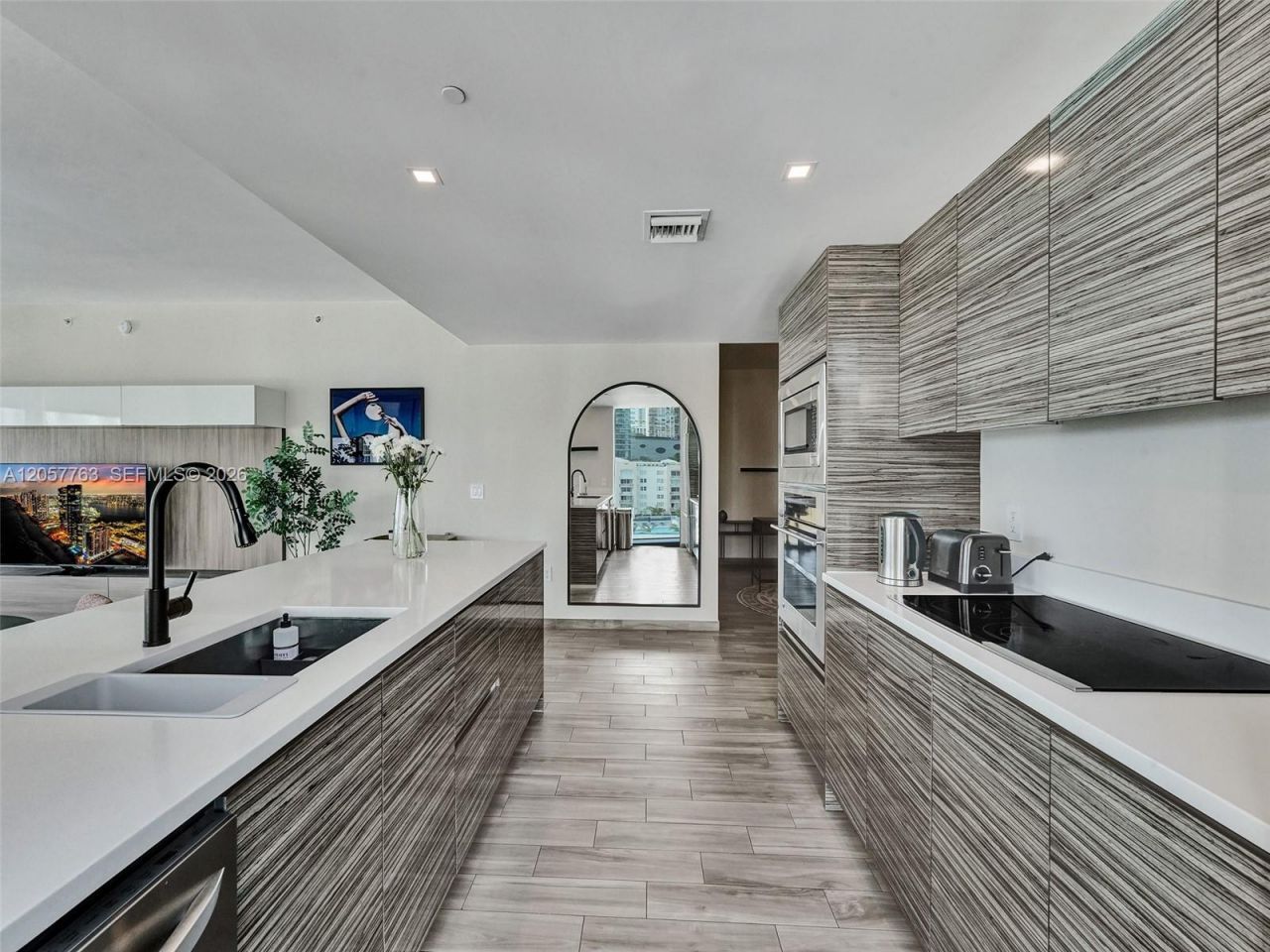 460 NE 28th St , Unit 1701, Miami, FL 33137 Photo