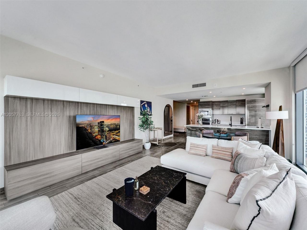 460 NE 28th St , Unit 1701, Miami, FL 33137 Photo