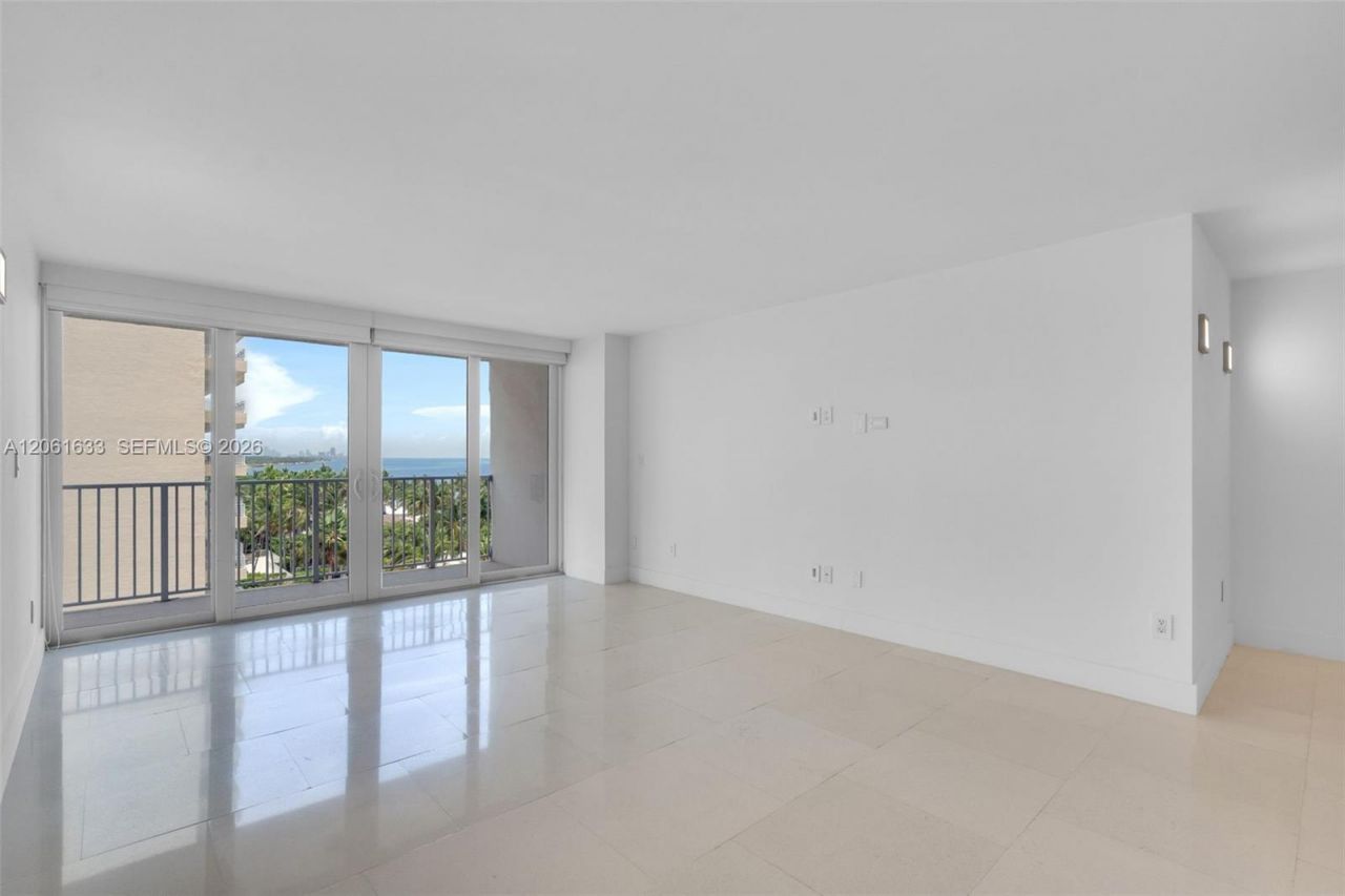 881 Ocean Dr, Unit 7H, Key Biscayne, FL 33149 Photo