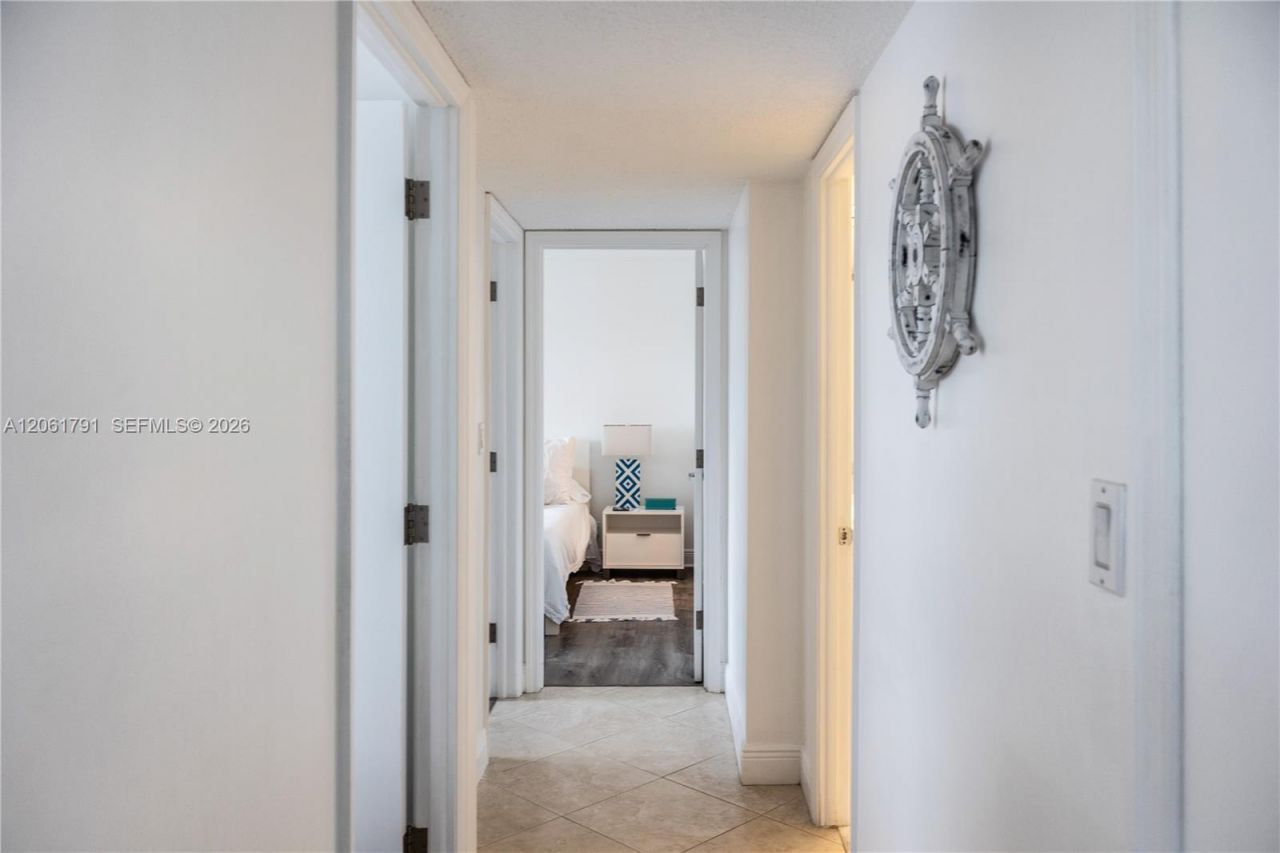 1817 S Ocean Dr, Unit 320, Hallandale Beach, FL 33009 Photo