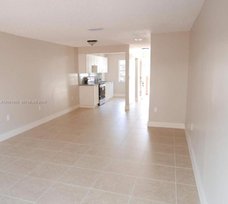 401 SW 109th Ave, Unit 23, Sweetwater, FL 33174 Photo