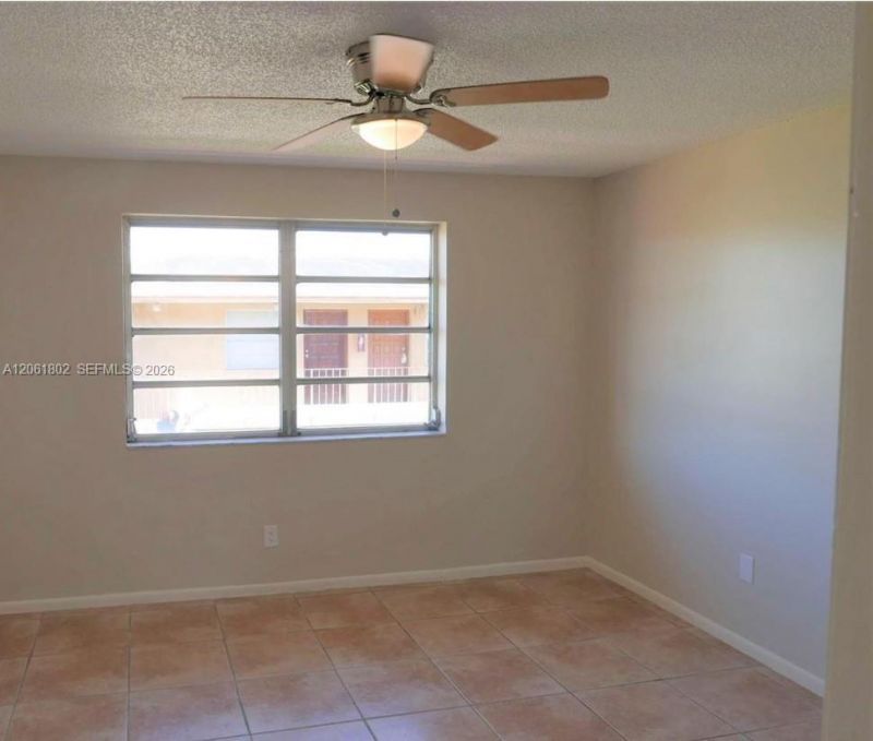 401 SW 109th Ave, Unit 23, Sweetwater, FL 33174 Photo