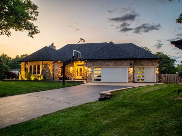 40W022 Tanner Road , North Aurora, IL 60542