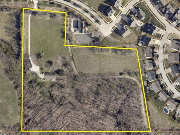 290 Kammeier Road , Wentzville, MO 63385