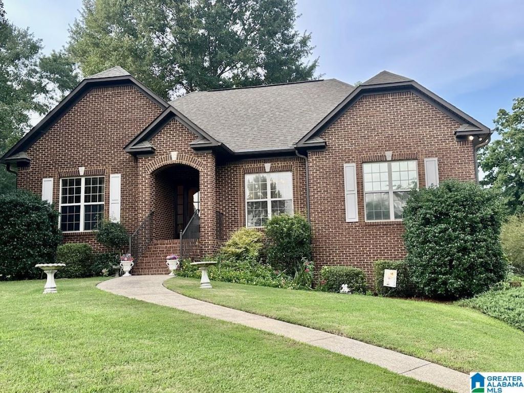 469 Woodhaven Way, Pell City, AL 35128 Main Photo