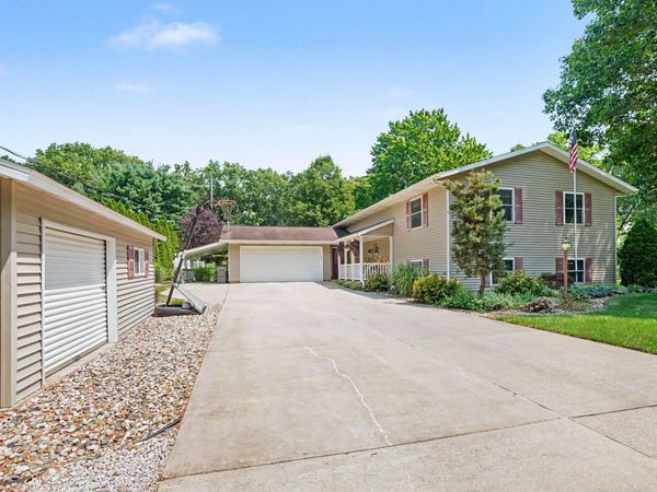 52824 County Road 15, Elkhart, IN 46514