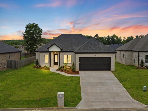 110 Sanibel Circle, Little Rock, AR 72210