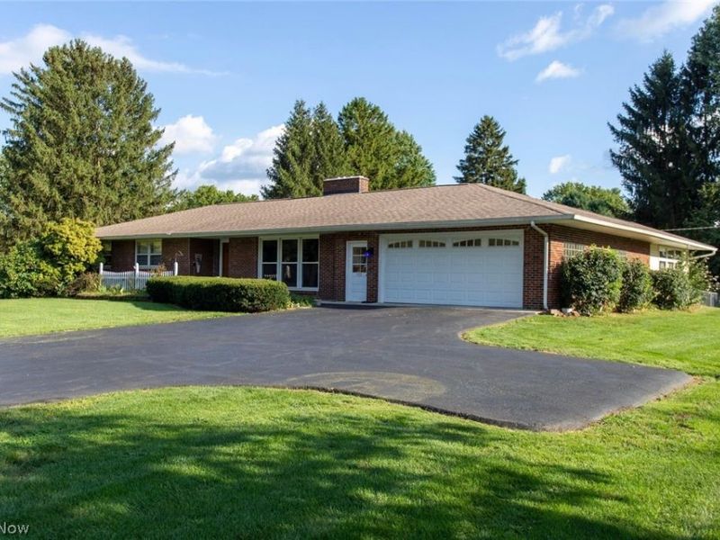 393 Pierson Boulevard, Newark, OH 43055 Photo 1