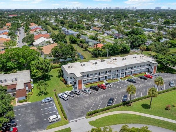 10000 Meridian Way N, Unit 15, Palm Beach Gardens, FL 33410