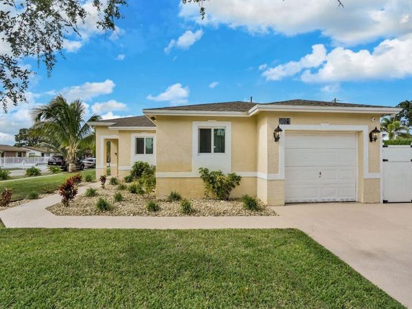 3021 NW 21st Court, Fort Lauderdale, FL 33311