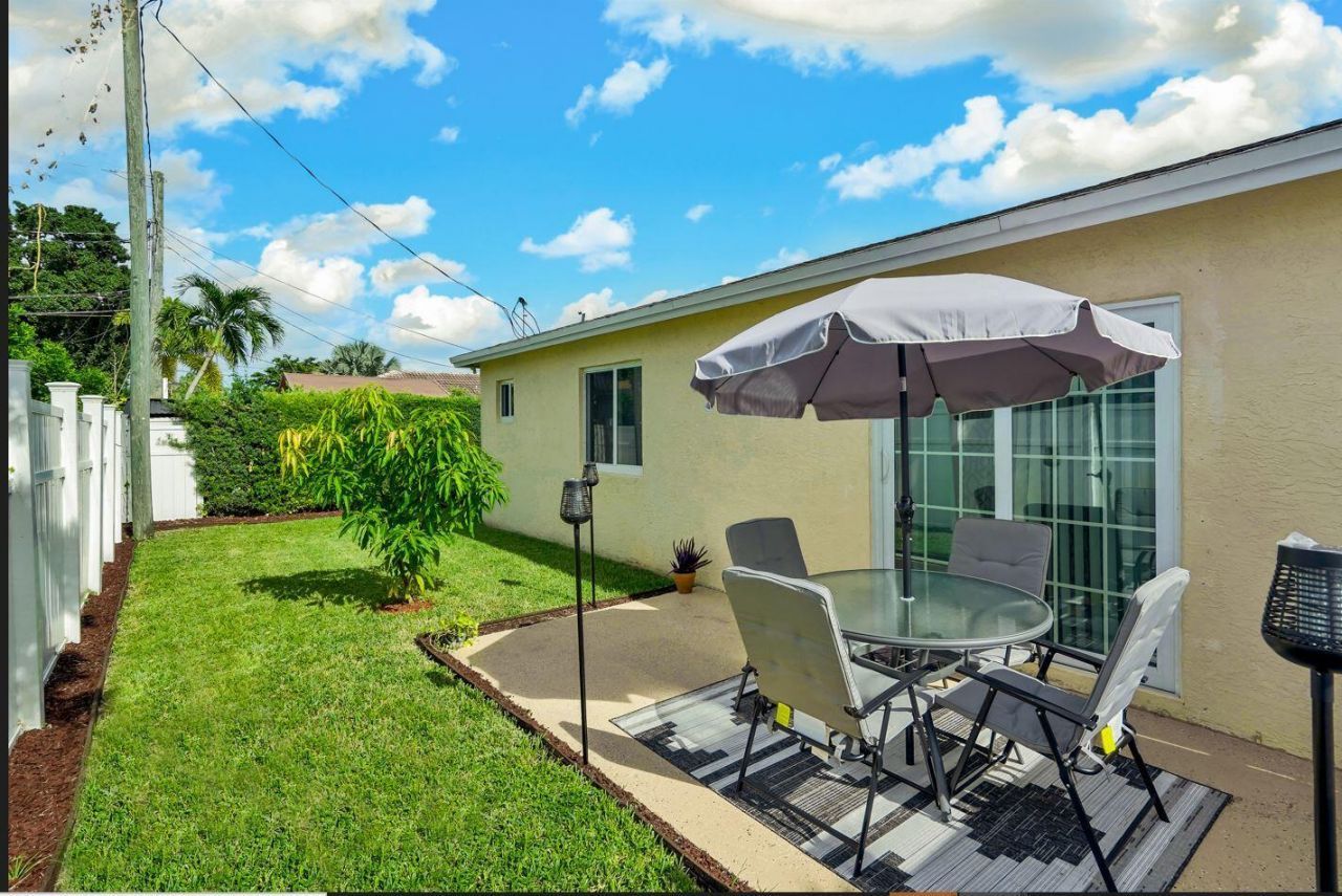 3021 NW 21st Court, Fort Lauderdale, FL 33311 Photo