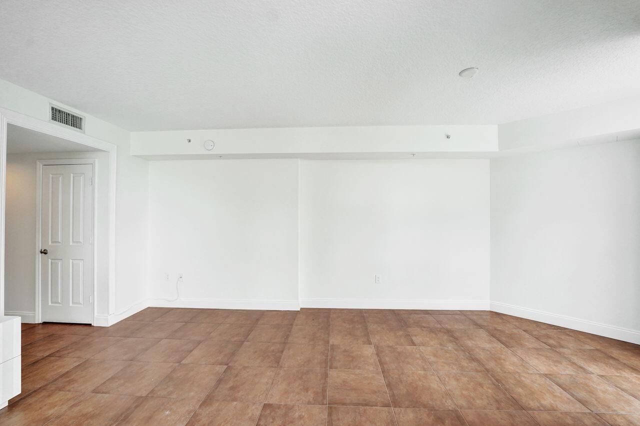 401 SW 4th Avenue, Unit 203, Fort Lauderdale, FL 33315 Photo