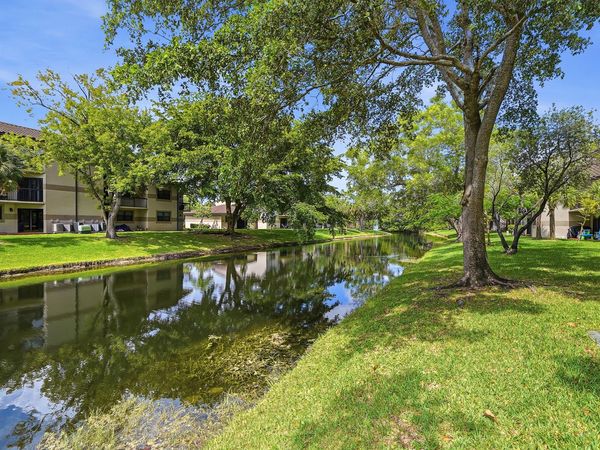 9938 NOB HILL Lane, Unit 9938, Sunrise, FL 33351