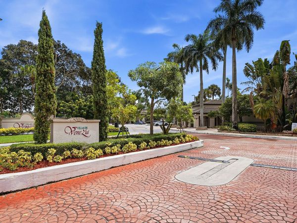 9938 NOB HILL Lane, Unit 9938, Sunrise, FL 33351