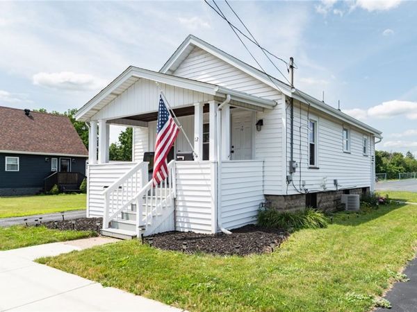 10 S Lyon Street , Batavia, NY 14020