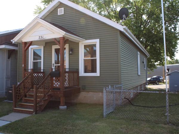 231 S MILITARY ROAD, Fond Du Lac, WI 54935