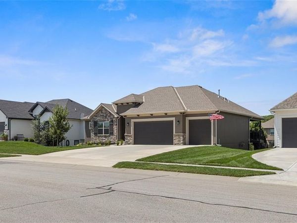 19700 Norton Street, Spring Hill, KS 66083