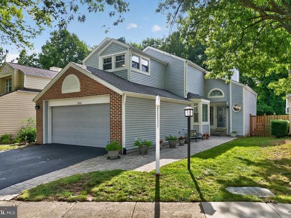7452 CROSS GATE LANE, ALEXANDRIA, VA 22315