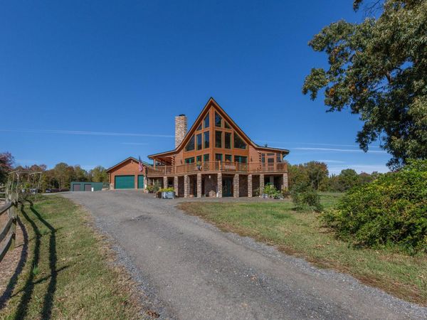 5405 KINGS HIGHWAY HIGHWAY, KING GEORGE, VA 22485