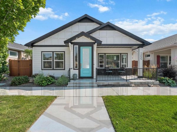 1255 E Prairiefire St, Meridian, ID 83646