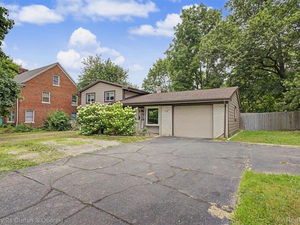 2368 W Walton Boulevard, Waterford Township, Mi 48329