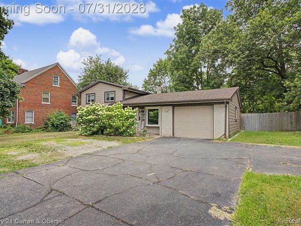 2368 W Walton Boulevard, Waterford Township, Mi 48329