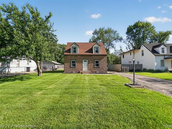 28524 7 Mile Road, Livonia, Mi 48152