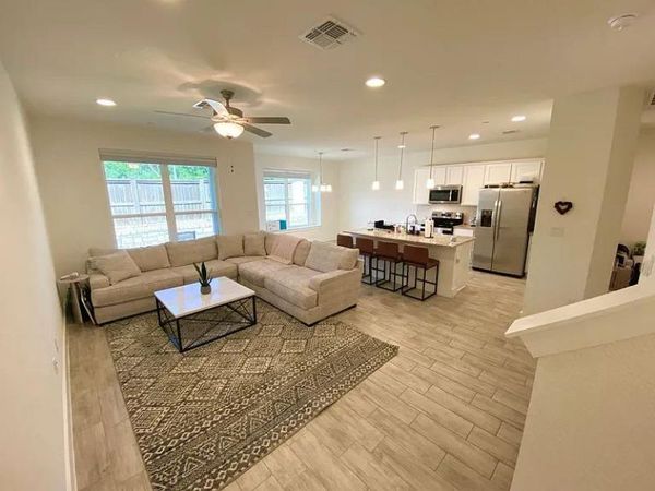 11312 Gadsen LN , Austin, TX 78754