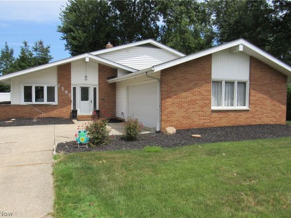 7597 Ohio Street , Mentor, OH 44060