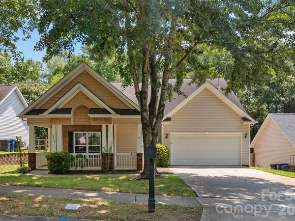 13824 Hastings Farm Road, Huntersville, NC 28078
