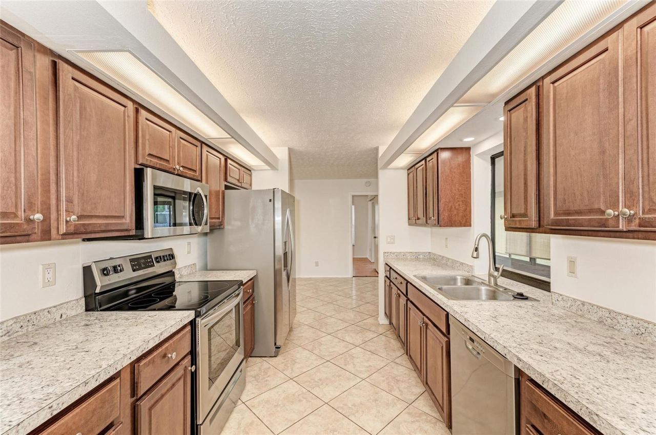 4621 35th Court E, Bradenton, FL 34203 Photo