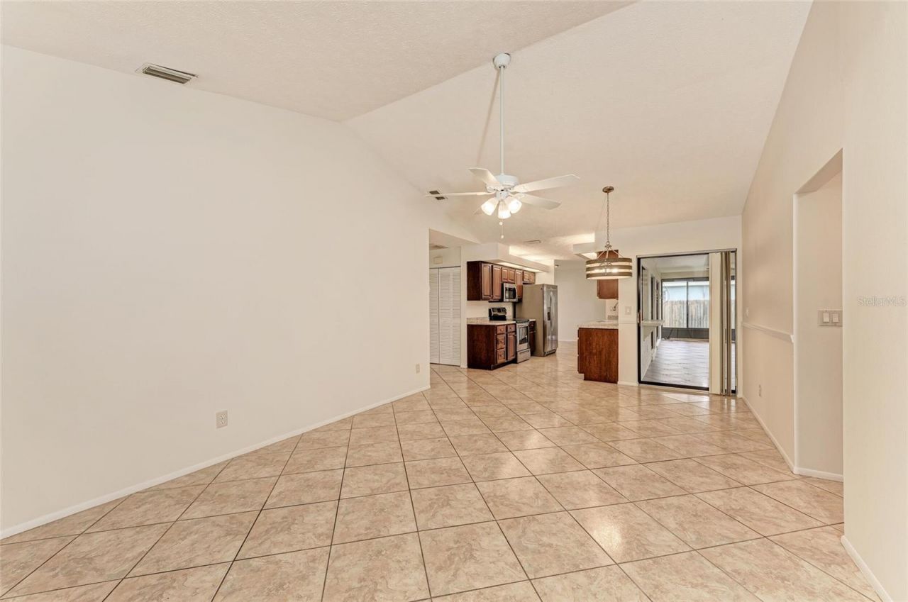 4621 35th Court E, Bradenton, FL 34203 Photo