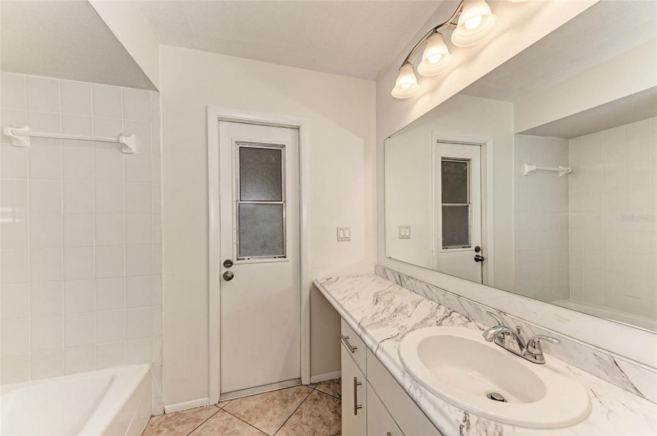 4621 35th Court E, Bradenton, FL 34203 Photo