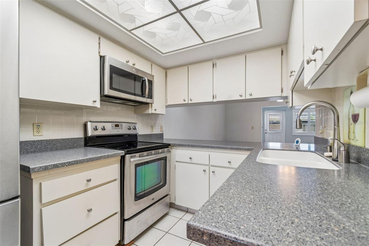 2131 Ridge Road S, Unit 99, Largo, FL 33778 Photo