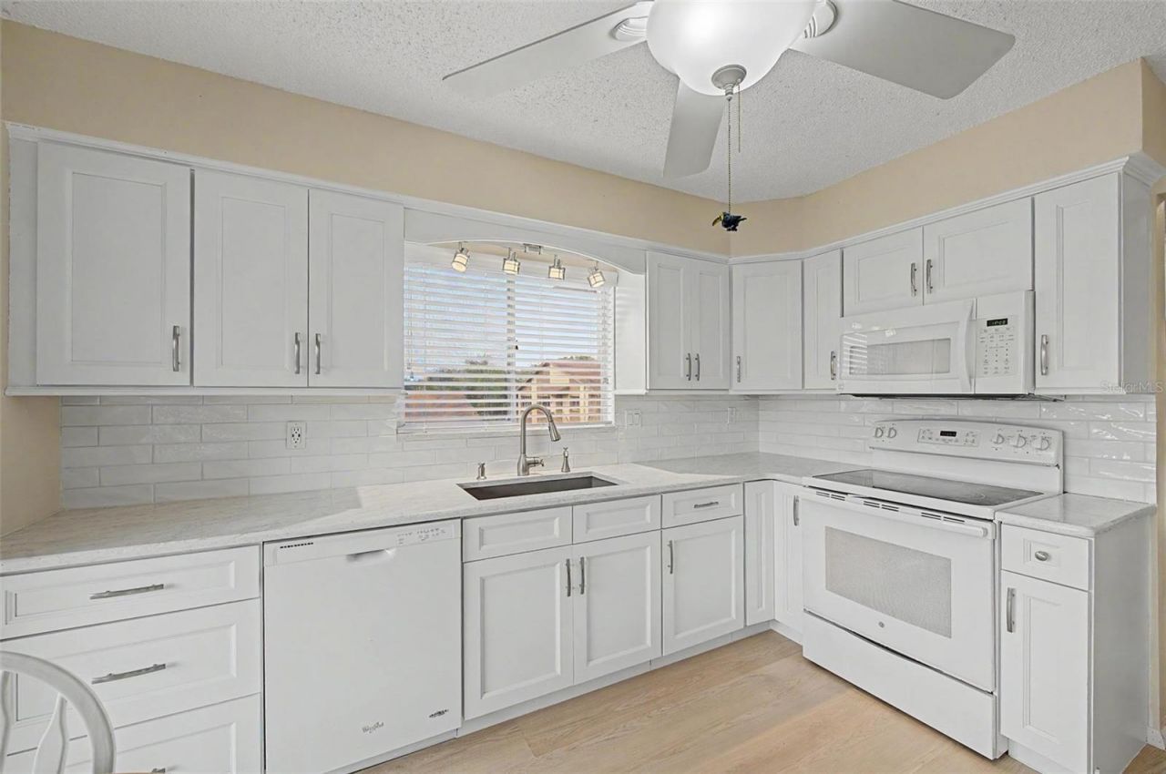 4009 Lighthouse Way , New Port Richey, FL 34652 Photo
