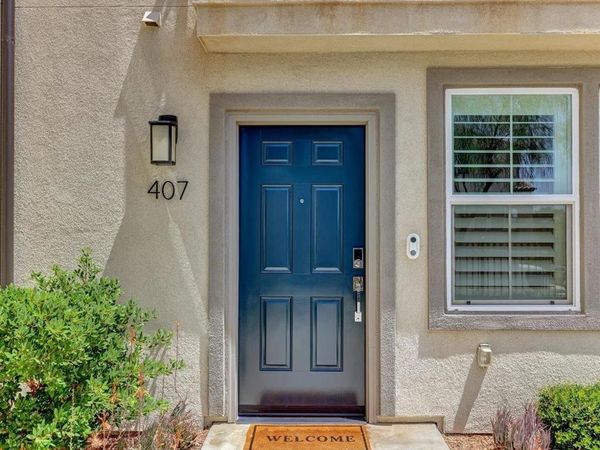 407 Atlas Gln, Escondido, CA 92025