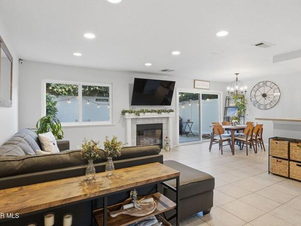 228 Hill Ranch Drive, Thousand Oaks, CA 91362