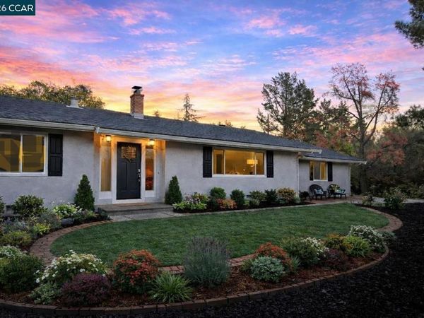 8 Cherry Hills Court, Lafayette, CA 94549
