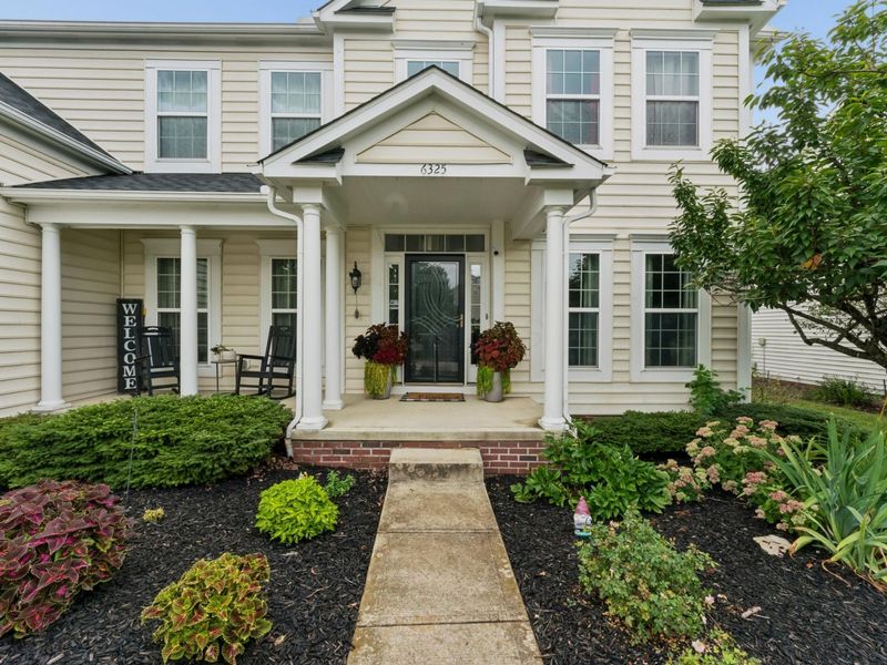 6325 Parkmeadow Lane, Hilliard, OH 43026 Photo 3
