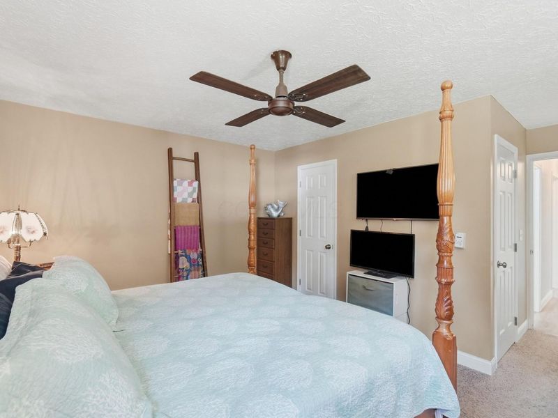 11658 Walnut Hill Drive NW, Baltimore, OH 43105 Photo 34